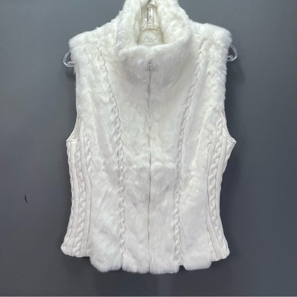 GEUSS faux fur and chunky braid knit zip up vest - Picture 11 of 13